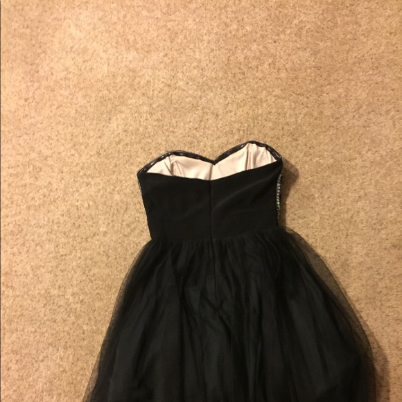 Short dress - Picture 4 of 4